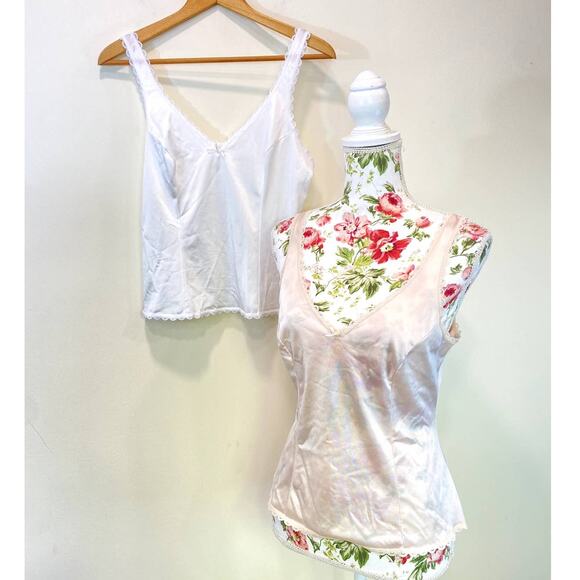VTG Bundle Warners /JC PENNEY Perfect Measure Lace trim V-Neck Camisoles - Picture 1 of 10